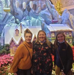 Meet your Posher, Paulette